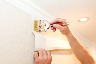 Pose de papier peint à Essoyes — revêtements muraux et toiles de verre